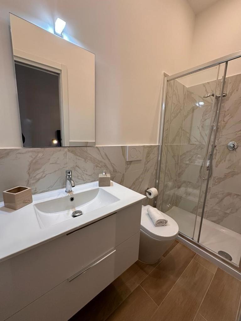Domus Iulius Hotel Rome Bagian luar foto