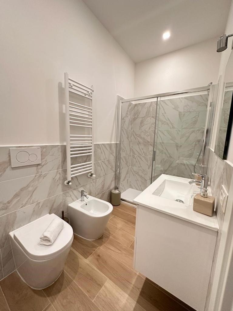 Domus Iulius Hotel Rome Bagian luar foto